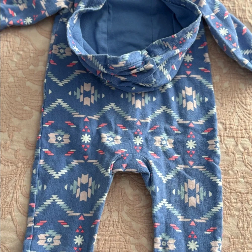 Carter's Geometric Blue‎ and Pink Footie Aztec 6 month